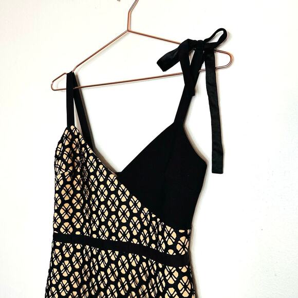 CINQ a SEPT Sera Printed Nude Black Lace Layover Sheath Midi Dress Size 2 - Picture 7 of 13